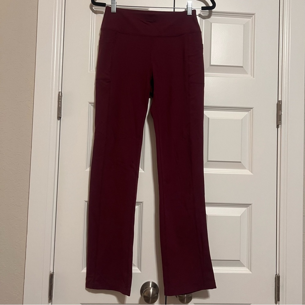 Skechers Women's Activewear Maroon Leg Pants